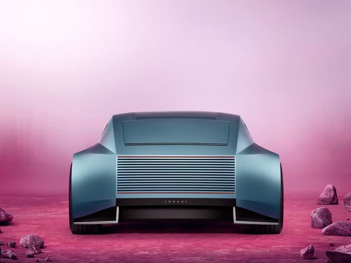 Segundo a marca, o Type 00 incorpora a filosofia criativa da Jaguar de Exuberant Modernism após a estreia de sua nova identidade de marca 