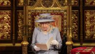 Elizabeth II apresenta o programa de "recuperação nacional" de Boris Johnson