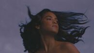 Lucy Alves lança "Gotas de Amor/Oh Chuva", single do disco que ganha lançamento em junho; ouça