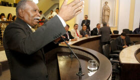 Botafogo rouba a cena na despedida dos deputados-prefeitos 