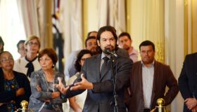 Diogo Moraes festeja lei que beneficia Polo de Confecções do Agreste