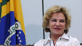 Marisa Letícia passa por novo procedimento após sofrer AVC