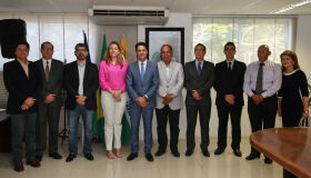 Jaboatão: Anderson Ferreira empossa novo secretariado