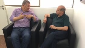 Romário Dias recebe visita de Isaltino Nascimento