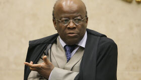 Em pesquisa, PSB avalia imagem de Joaquim Barbosa