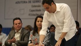 Um palanque dividido no Agreste