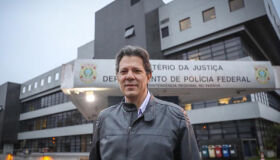 Sem Recife, Haddad fecha agenda em Caetés e Garanhuns