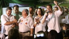 Paulo Câmara (PSB) faz campanha em Araçoiaba