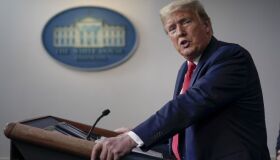 Virgínia Rodrigues: cantora fala sobre carreira no exterior e curiosidades de viagem