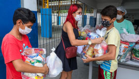 Prefeitura do Jaboatão entrega 730 toneladas de alimentos para estudantes 