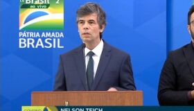 Negra Li: cantora nos recebeu antes da quarentena pra falar de música e viagem