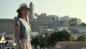 ‘White Lines’ mistura trama morna em paisagens atraentes