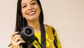 Ensaios sensuais valorizam a beleza da mulher real sem edições, filtros ou retoques