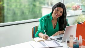 Natura lança programa de bolsas de estudos para Consultoras de Beleza com desconto de até 80%