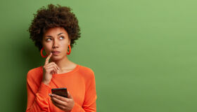 Pesquisa aponta que 71% dos brasileiros usam redes sociais como fonte de informação