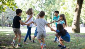 Por que é importante estabelecer filas para creches no Recife?