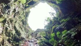 Buraco do Padre: atração imperdível no Paraná!