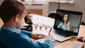 Saiba por que a educação financeira é importante na infância