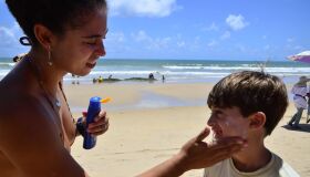 Conscientização sobre câncer de pele ganha destaque no Dezembro Laranja; conheça alguns tratamentos