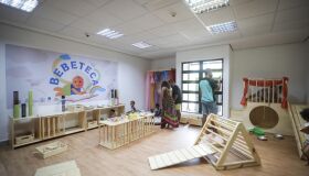 Bebeteca proporciona momento de interação entre as famílias e suas crianças