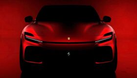 Ferrari divulga primeira imagem oficial do SUV Purosangue