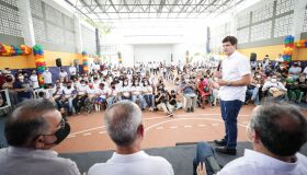 Recife inaugura a maior escola municipal, na Mangabeira