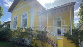 Bilinguismo desde a infância promove cérebro mais saudável e habilidoso