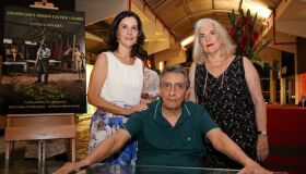 João Câmara lança livro em noite prestigiada no Espaço Brennand