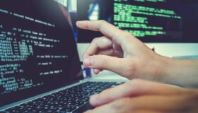 Curso gratuito de TI: Junior Achievement e Google oferecem 500 vagas em Pernambuco