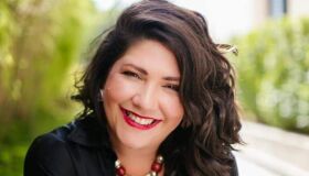 Pesquisa releva que elogios e reconhecimento são considerados maiores que o salário para a felicidade no trabalho