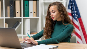 Quer se destacar com o seu inglês?