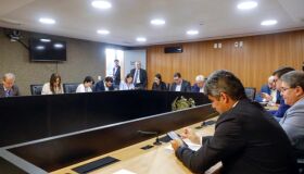 PL muda composição na CCLJ para derrubar fim das faixas na PM e fica mais longe do Governo Raquel Lyra