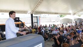 Prefeito do Recife tece rede de conexões que extrapola ações na cidade