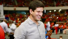 Prefeito João Campos não define perfil político: "Digo que faço um governo eficiente"