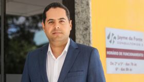 Pé chato: Negligência na procura por especialista pode resultar em cirurgia