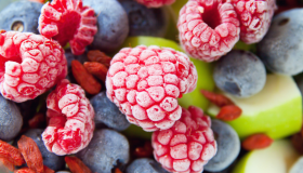 Frutas congeladas: refrescância e sabor sem culpa