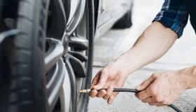 Calibragem: 3 em cada 10 só verificam o pneu quando está murcho; confira dicas