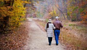 É possível ter vida sexual ativa depois dos 60 anos? Especialista responde