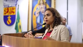 Câmara de Olinda aprova prazo para pagamento de cachês do Carnaval