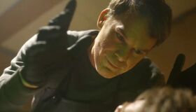 “Dexter: Ressurrection” assume riscos e renova a mitologia com estilo e ousadia