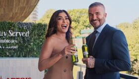 Juliana Paes e David Beckham esbanjam elegância em Wimbledon