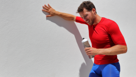 Xixi escuro depois do treino? Atenção: pode ser sinal de rabdomiólise