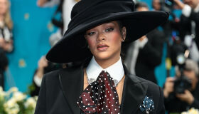 Rihanna escolhe Salvador e São Paulo para promover marca de cosméticos