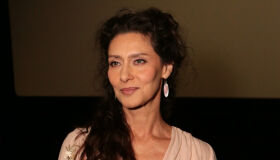 Maria Fernanda Candido desfila beleza e elegância no Recife