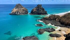 Fernando de Noronha celebra a chegada de 2026 com festas icônicas e ocupação hoteleira de quase 90%