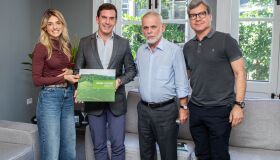 Chevrolet 100 anos: vice-presidente da GM visita a Folha de Pernambuco e anuncia novidades