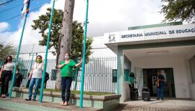 Cabo de Santo Agostinho abre seleção com 608 vagas para professores e salários de até R$ 3,2 mil