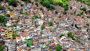 Críticas a visitas a favelas revelam preconceito, dizem especialistas