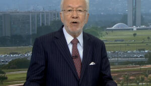 CNN Brasil rescinde contrato de Alexandre Garcia por defesa do kit Covid