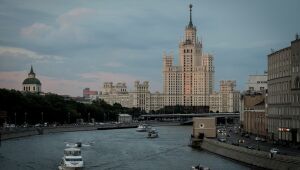 Rússia proíbe a entrada do diretor do FBI e de diretora da inteligência dos EUA